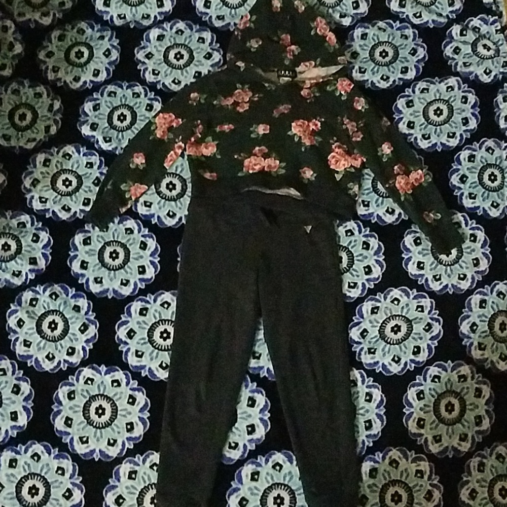 Girls size 6 Guess outfit